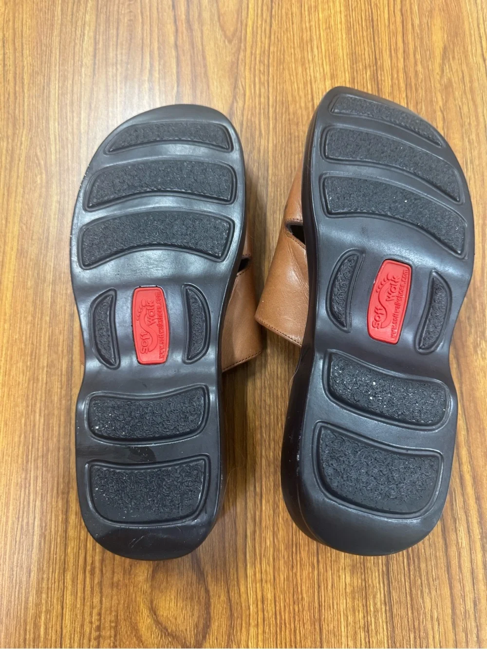 SoftWalk Brown Leather Slide Mules – New Without Box – Women’s 10M